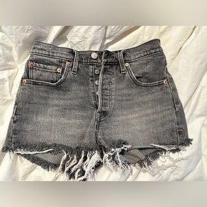 Levi’s cutoffs
